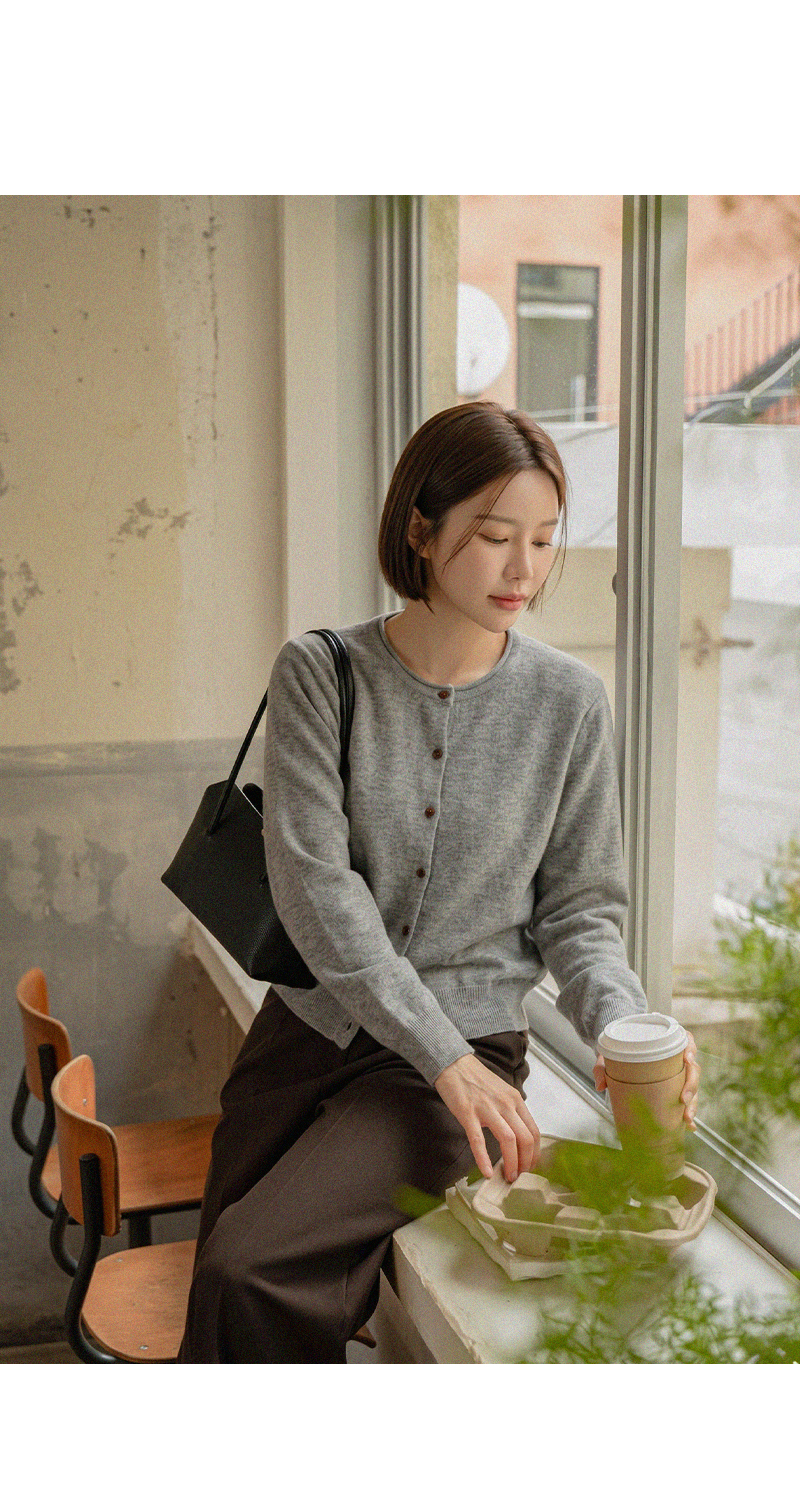 세미롤링 울 라운드 가디건