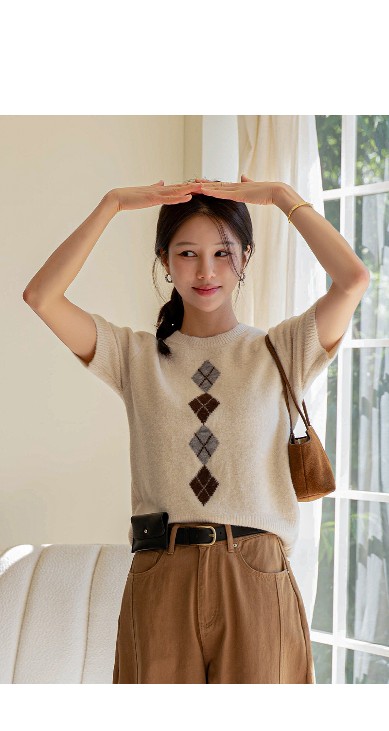 보송 아가일 반팔 울 니트