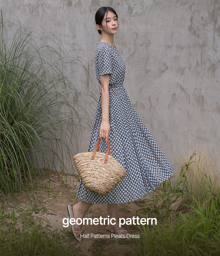 Half Patterns Pleats Dress