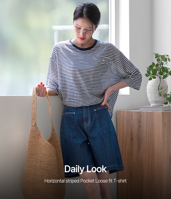 Horizontal striped Pocket Loose fit T-shirt